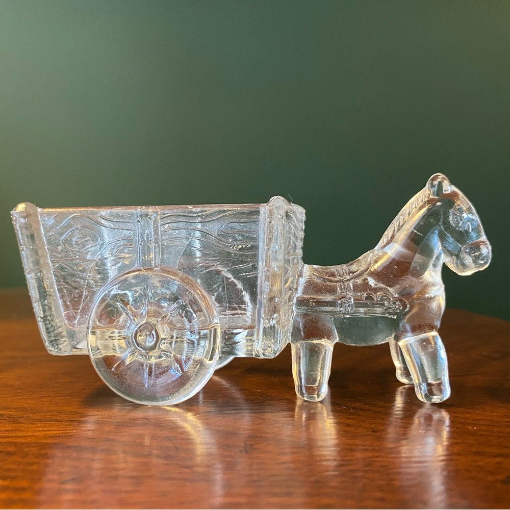 Vintage glass horse and cart miniature‎ figure dish